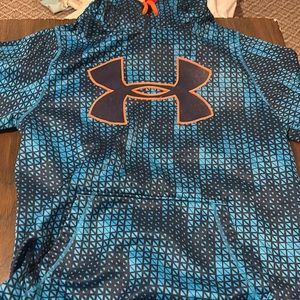 Women’s Under Amour sweatshirt Size S